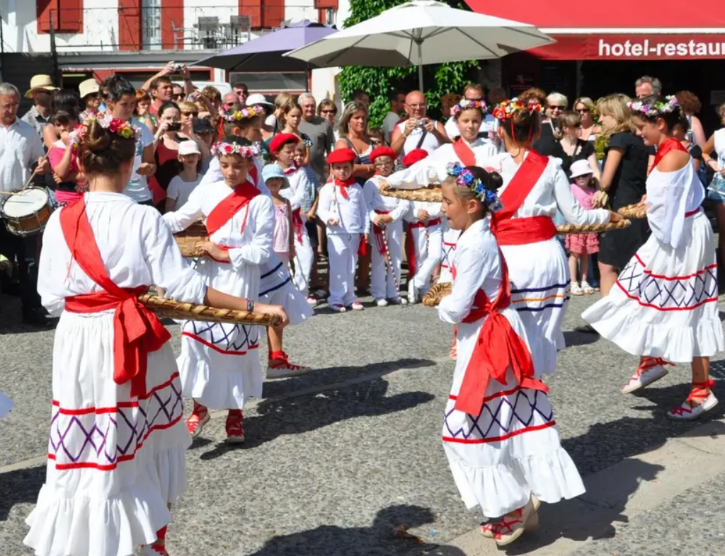JOURNÉE AUX FÊTES D'ESPELETTE