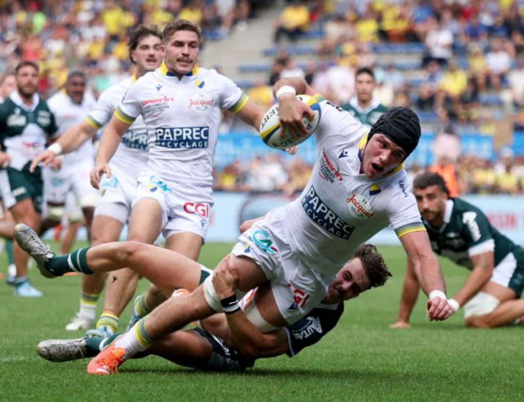 Match pau vs clermont